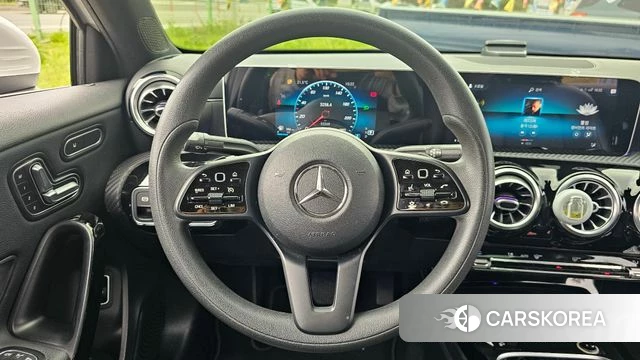 Mercedes-Benz A-Class W177 2020 Белый из Кореи, фото 4