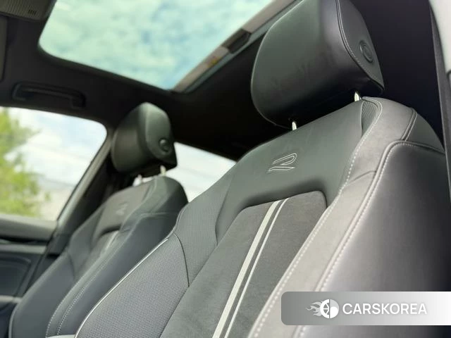 Volkswagen Golf 2022 Белый из Китая, фото 4