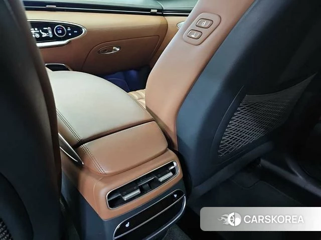 Genesis GV70 2022 Белый из Кореи, фото 4