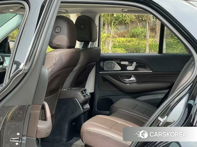 Mercedes-Benz GLE (import) 2021 Черный из Китая, фото 4