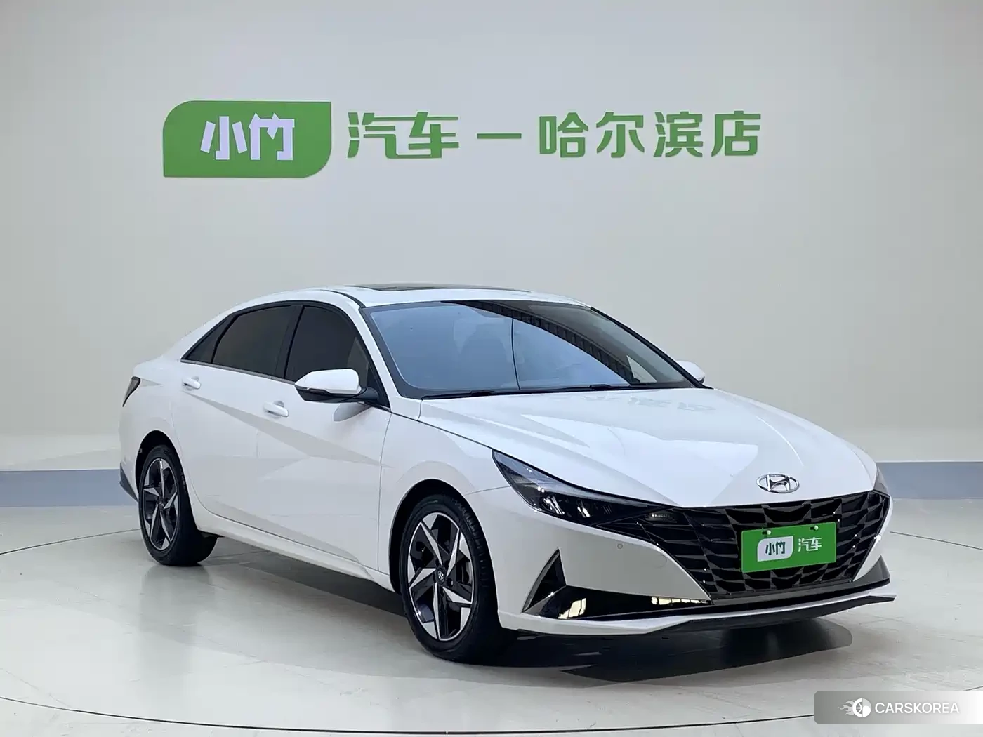 Hyundai Elantra 2023 Белый из Китая, фото 4