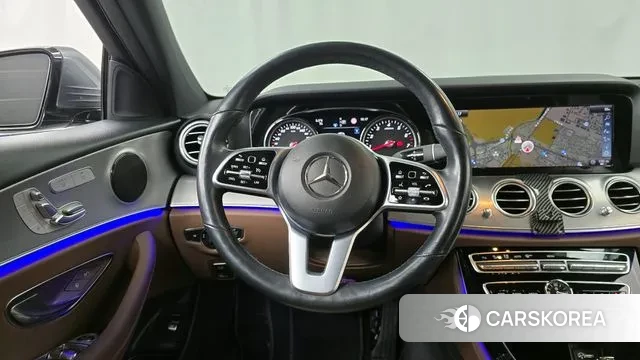 Mercedes-Benz E-Class W213 2018 Серый из Кореи, фото 4