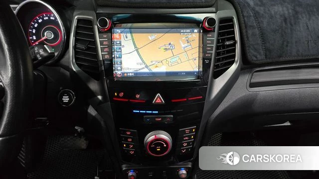 Ssangyong Tivoli Armor 2018 Белый из Кореи, фото 4