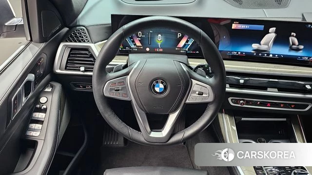 BMW X7 (G07) 2023 Белый из Кореи, фото 4