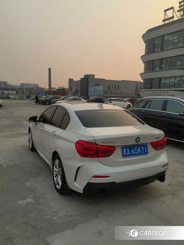 BMW 1 series 2023 Белый из Китая, фото 4