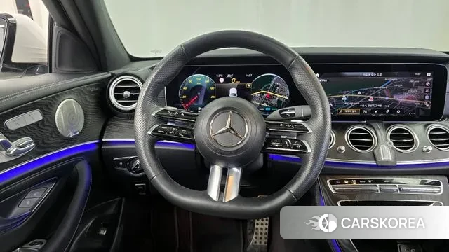 Mercedes-Benz E-Class W213 2023 Белый из Кореи, фото 4