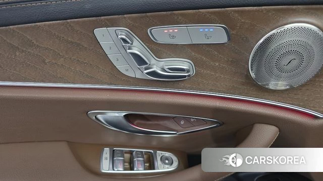 Mercedes-Benz E-Class W213 2021 Серый из Кореи, фото 4