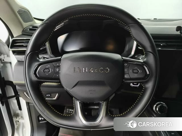 Lynk 05 2022 Белый из Китая, фото 4