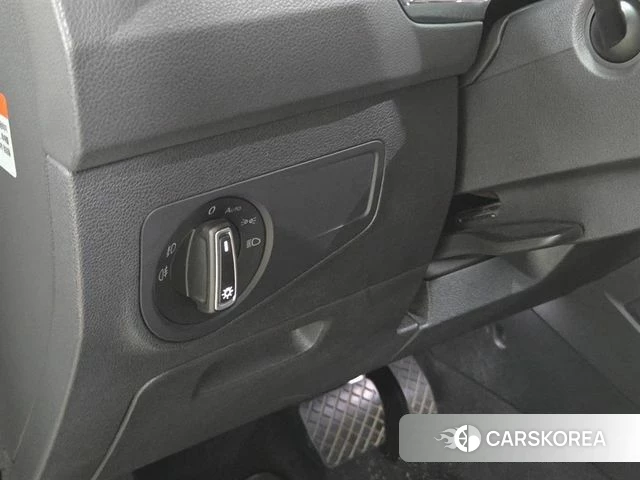 Volkswagen Tiguan second Generation 2018 Белый из Кореи, фото 4