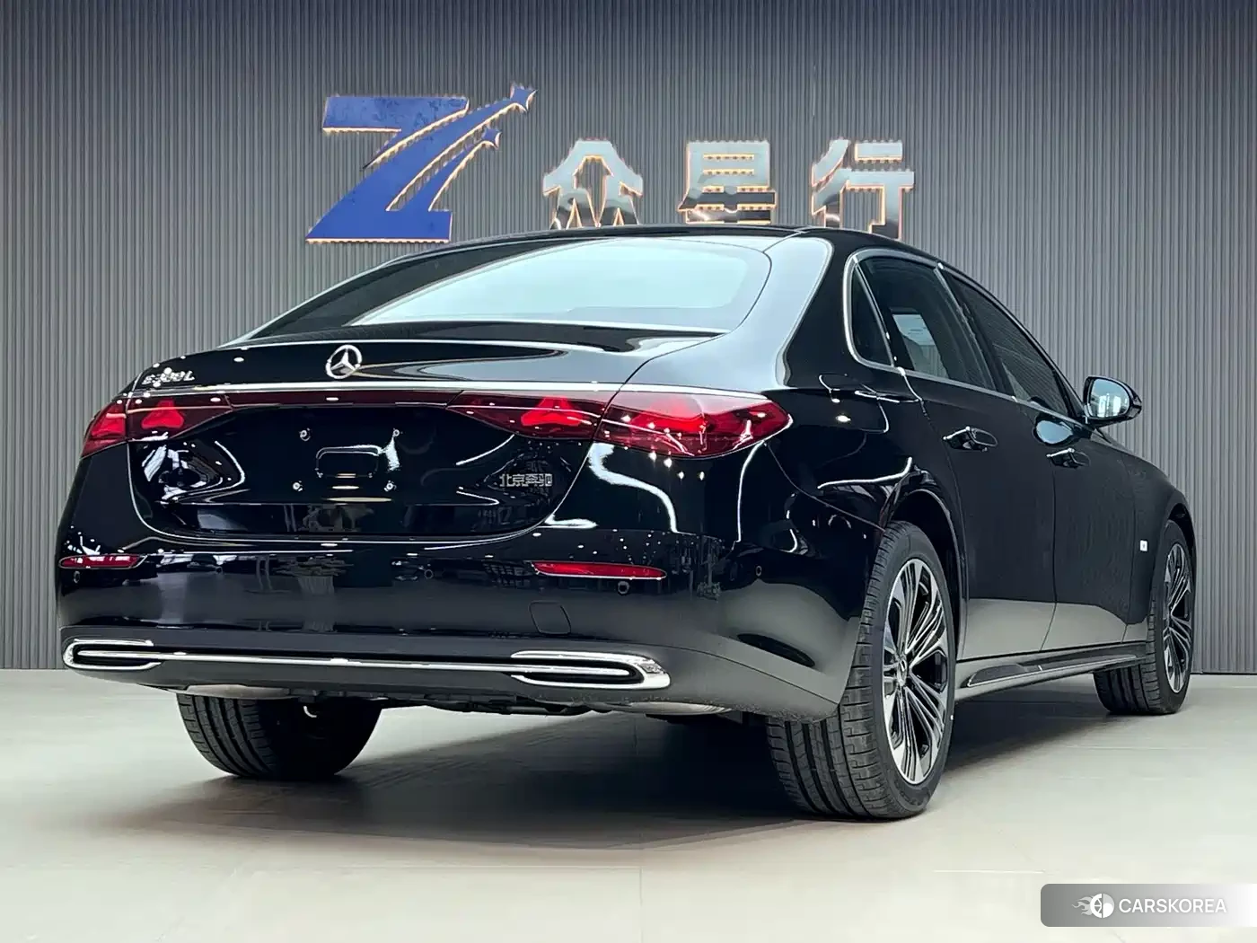 Mercedes-Benz E-Class 2026 Черный из Китая, фото 4