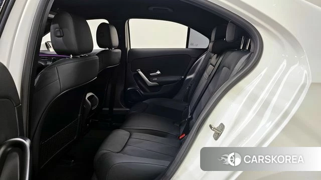 Mercedes-Benz A-Class W177 2024 Белый из Кореи, фото 4
