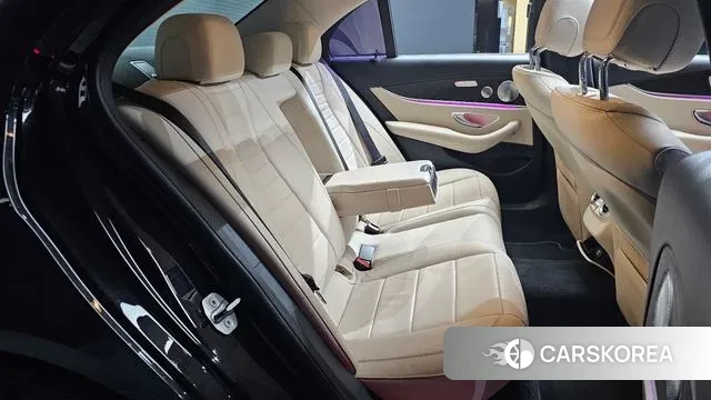 Mercedes-Benz E-Class W213 2018 Черный из Кореи, фото 4