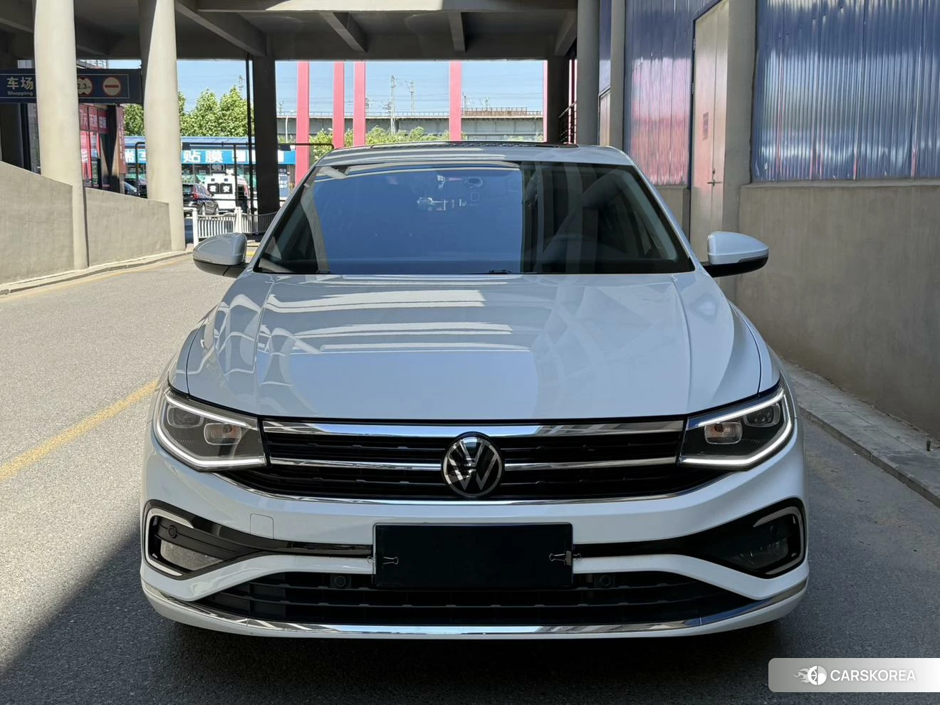 Volkswagen Bora 2022 Белый из Китая, фото 4