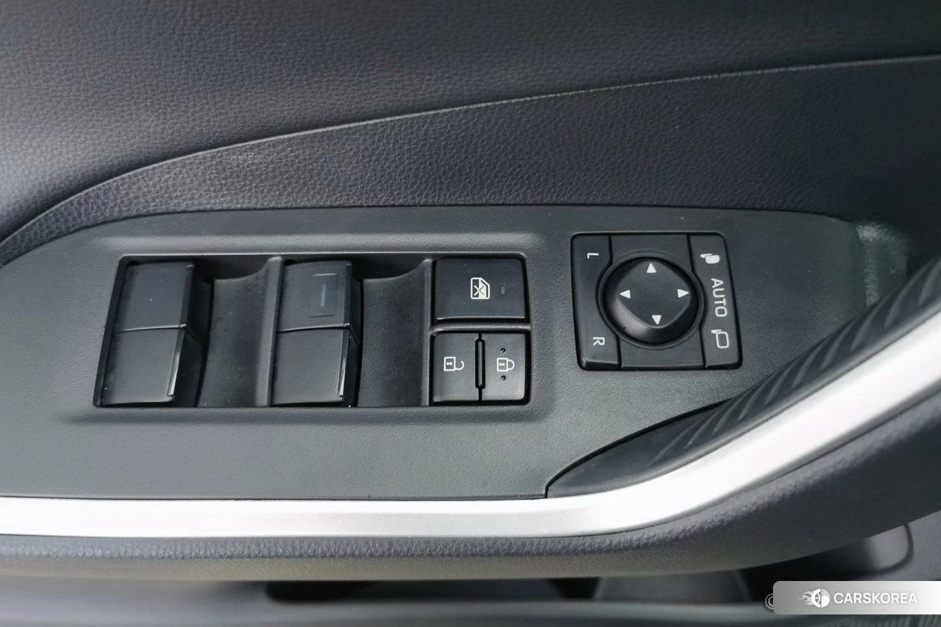 Toyota RAV4 2022 Белый из Китая, фото 4