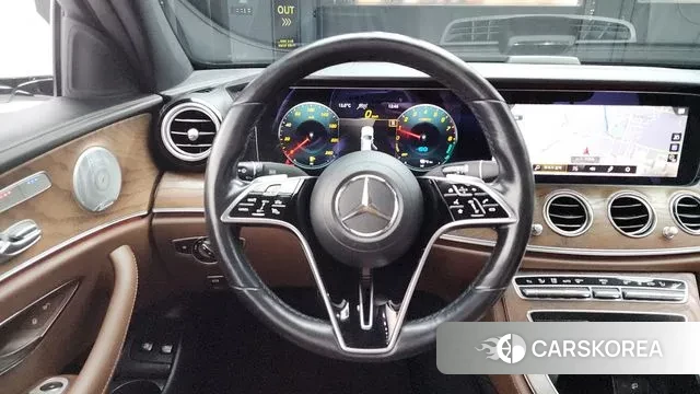 Mercedes-Benz E-Class W213 2020 Белый из Кореи, фото 4