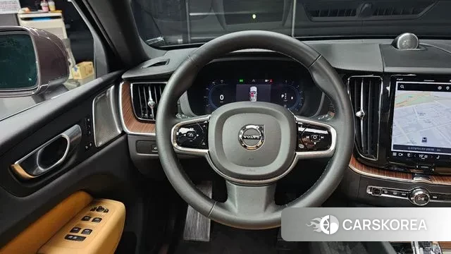 Volvo XC60 second Generation 2023 Серый из Кореи, фото 4