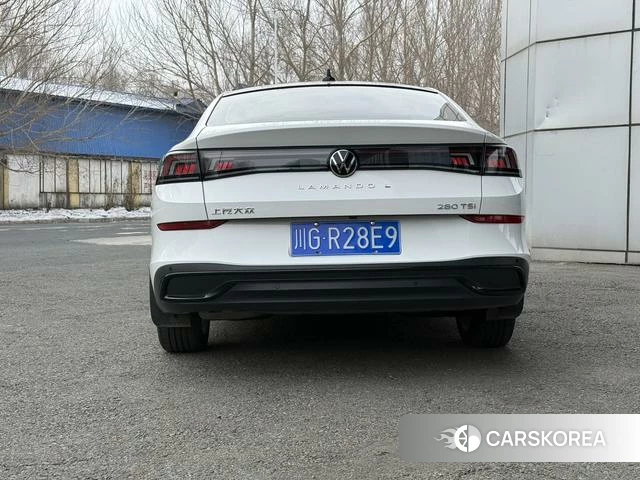 Volkswagen Lingdu 2023 Белый из Китая, фото 4