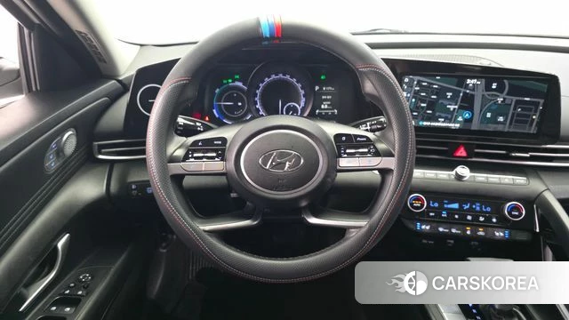 Hyundai Avante Hybrid (CN7) 2022 Белый из Кореи, фото 4