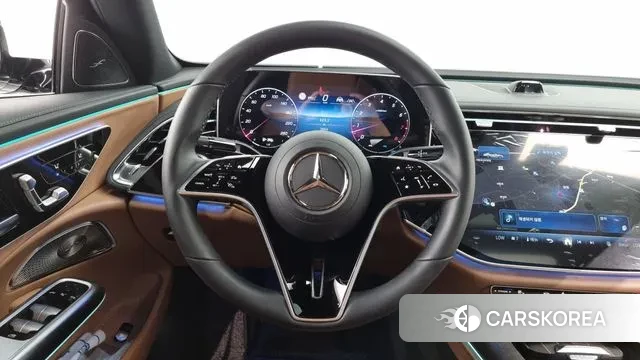 Mercedes-Benz E-Class W214 2024 Белый из Кореи, фото 4