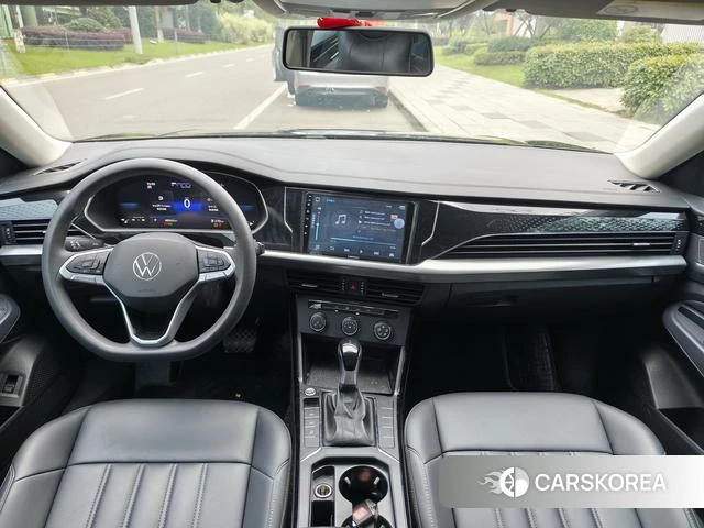Volkswagen Passat 2023 Черный из Китая, фото 4