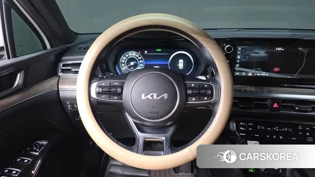 Kia K5 3rd generation 2023 Белый из Кореи, фото 4