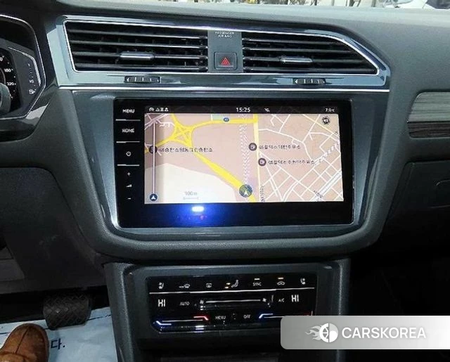 Volkswagen Tiguan Allspace 2023 Черный из Кореи, фото 4