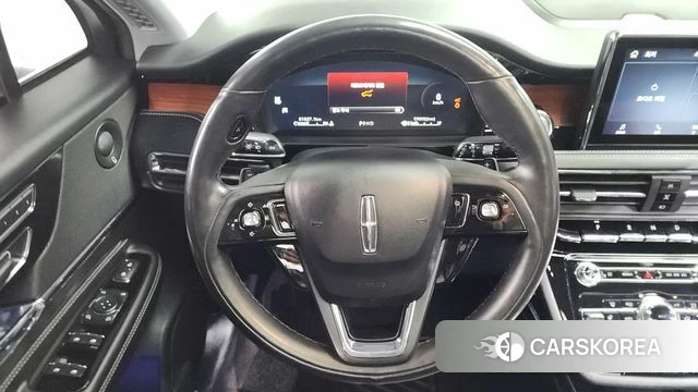 Lincoln Corsair 2021 Черный из Кореи, фото 4
