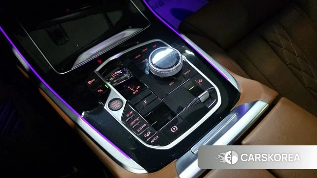 BMW X7 (G07) 2023 Белый из Кореи, фото 4