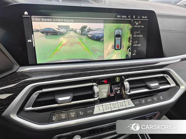 BMW X7 (G07) 2022 Серебристо-серый из Кореи, фото 4