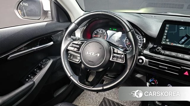 Kia Seltos 2022 Белый из Кореи, фото 4