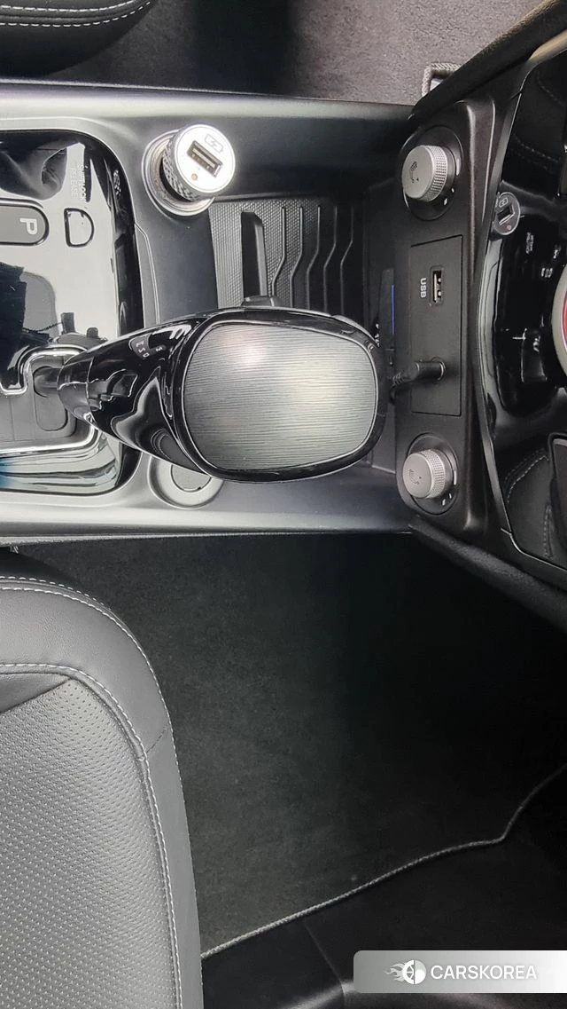 Ssangyong Tivoli Armor 2018 Красный из Кореи, фото 4