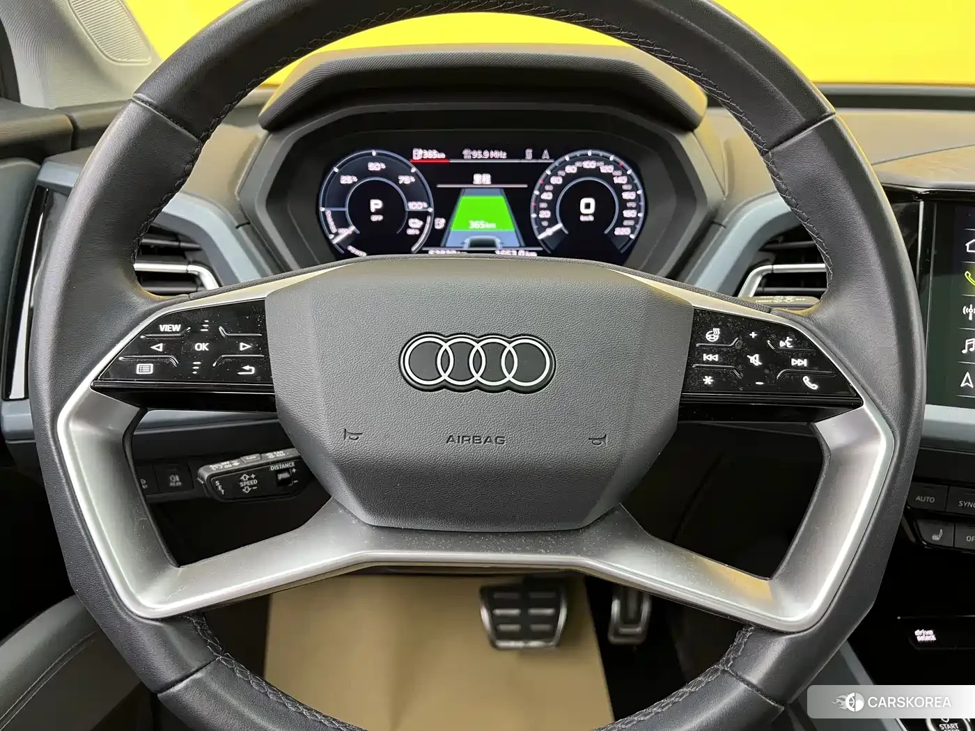 Audi Q5L 2022 Silver/gray из Китая, фото 4