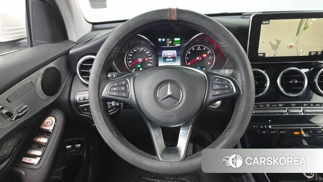 Mercedes-Benz GLC-Class X253 2018 Белый из Кореи, фото 4