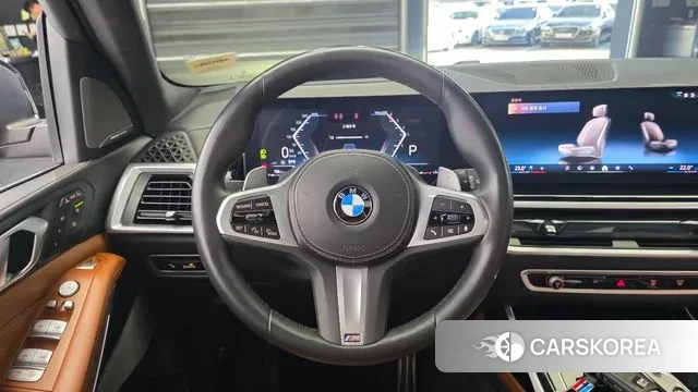 BMW X7 (G07) 2024 Черный из Кореи, фото 4