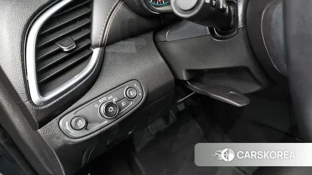 Chevrolet (GM Daewoo) The New Trax 2021 Синий из Кореи, фото 4