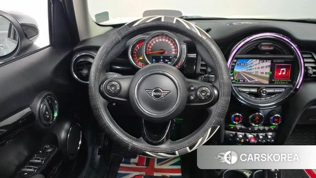 Mini Cooper 2020 Серебряный из Кореи, фото 4