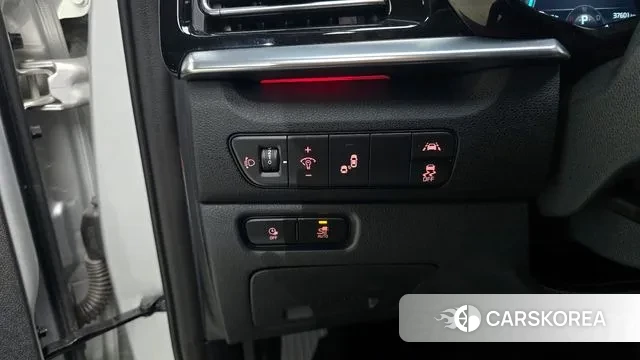 Kia Niro EV 2021 Серебряный из Кореи, фото 4