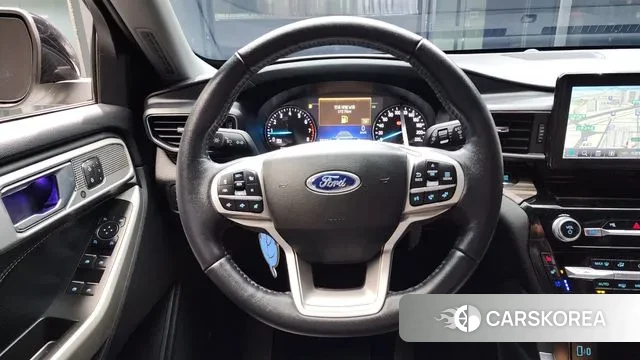 Ford Explorer 6th Generation 2022 Белый из Кореи, фото 4