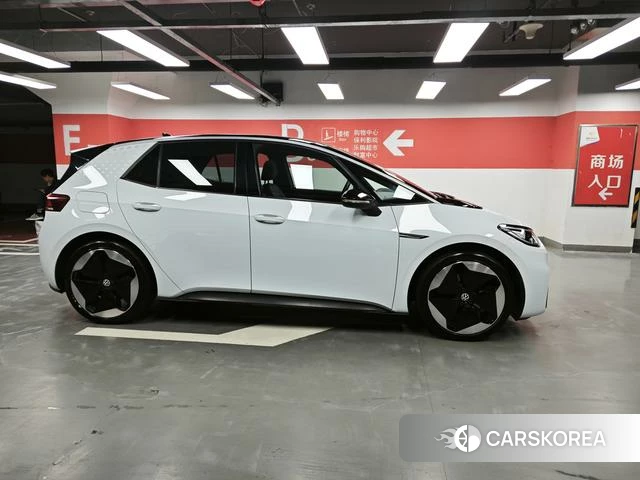 Volkswagen ID.3 2022 Белый из Китая, фото 4