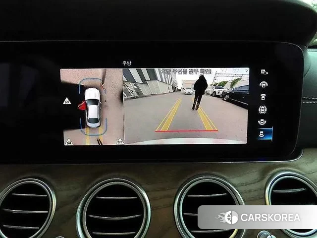 Mercedes-Benz E-Class W213 2023 Белый из Кореи, фото 4