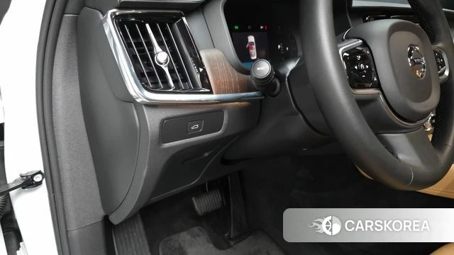 Volvo S90 2023 Белый из Кореи, фото 4