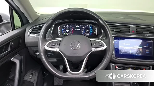 Volkswagen Tiguan second Generation 2022 Серебряный из Кореи, фото 4