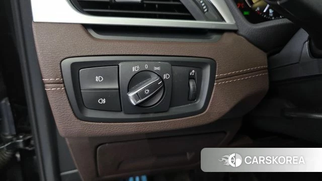BMW X1 (F48) 2022 Черный из Кореи, фото 4