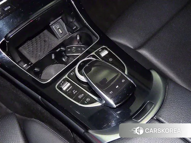 Mercedes-Benz C-Class W205 2019 Белый из Кореи, фото 4