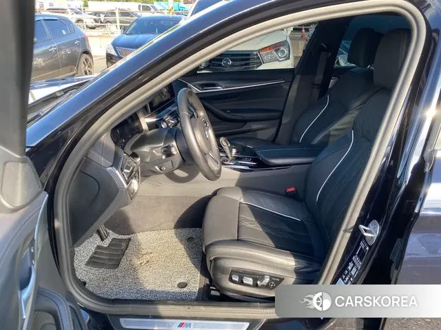 BMW 5 Series (G30) id 3093550 из Кореи 4