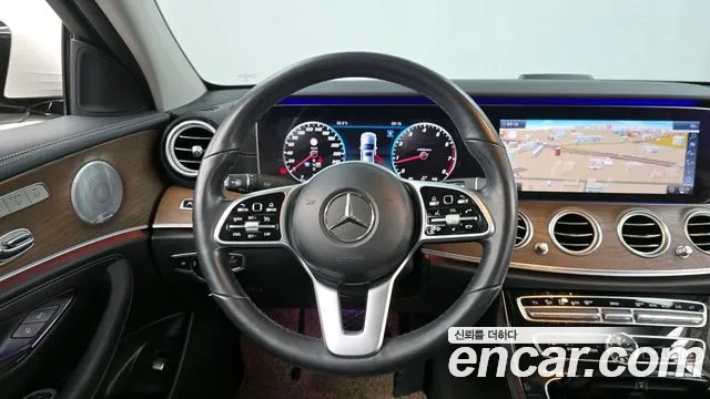 Mercedes-Benz E-Class W213 2018 Белый из Кореи, фото 4