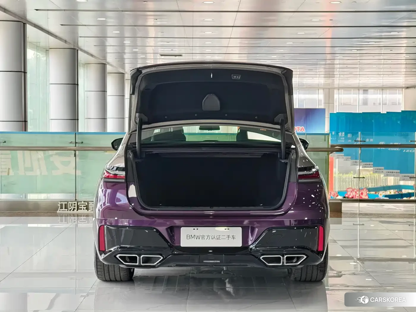 BMW M760Le 2023 Red/purple из Китая, фото 4