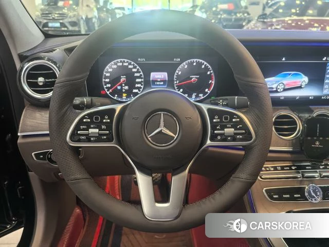 Mercedes-Benz E-class id 4221748 из Китая 4