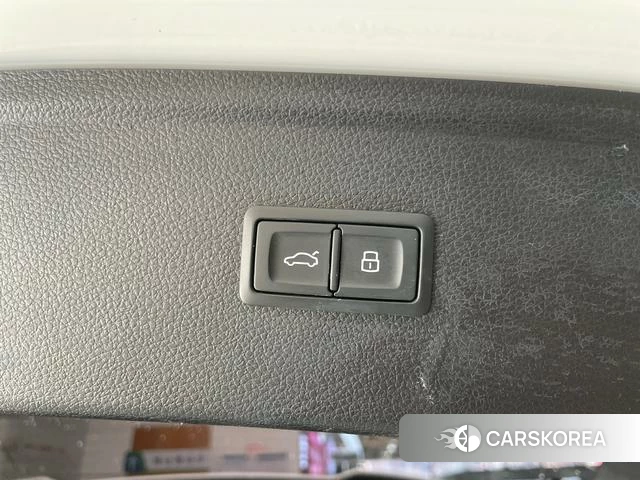 Audi Q5L 2021 Белый из Китая, фото 4