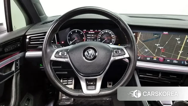 Volkswagen Touareg 3rd generation 2020 Белый из Кореи, фото 4